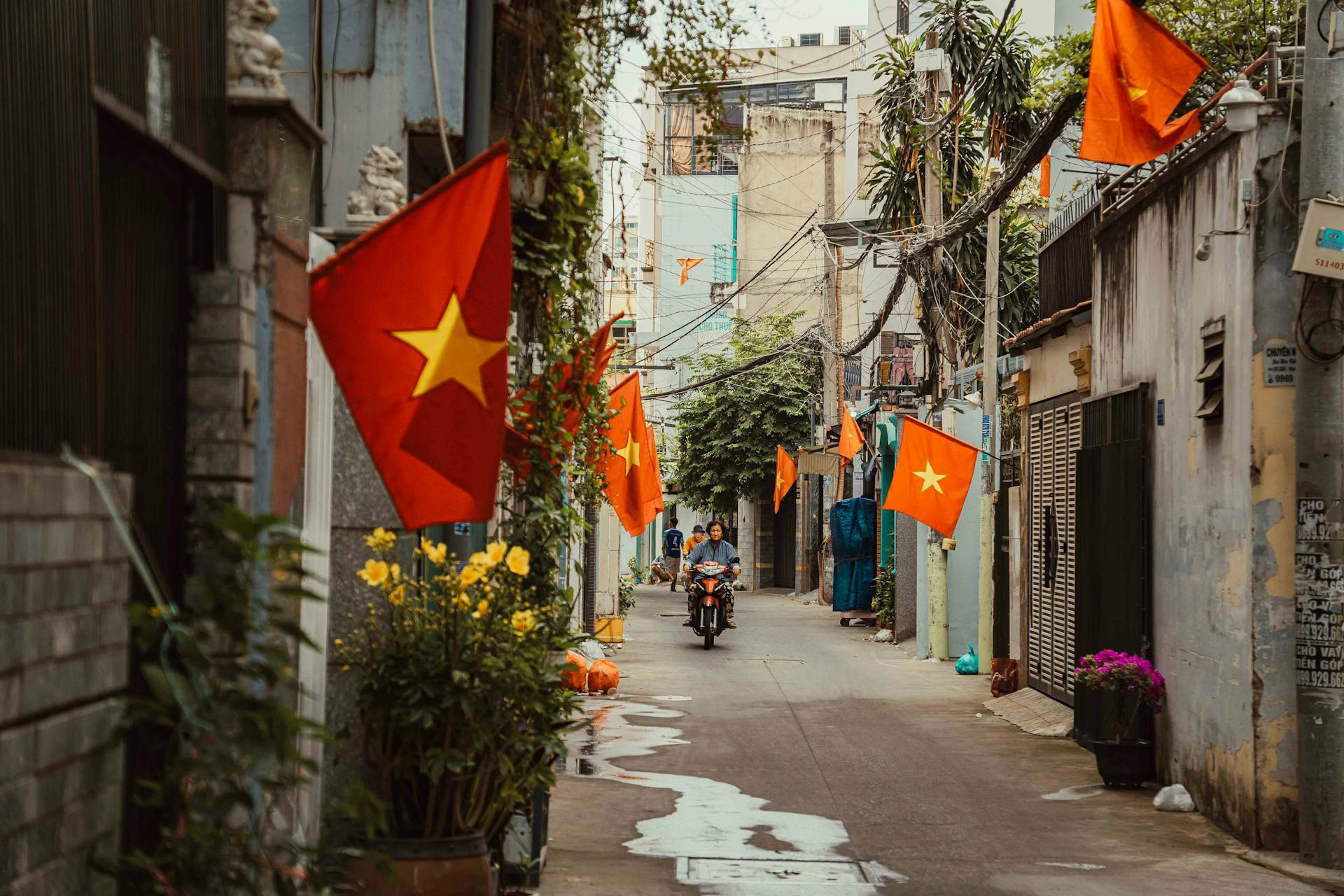 6 Days Romantic Vietnam Honeymoon Tour Package