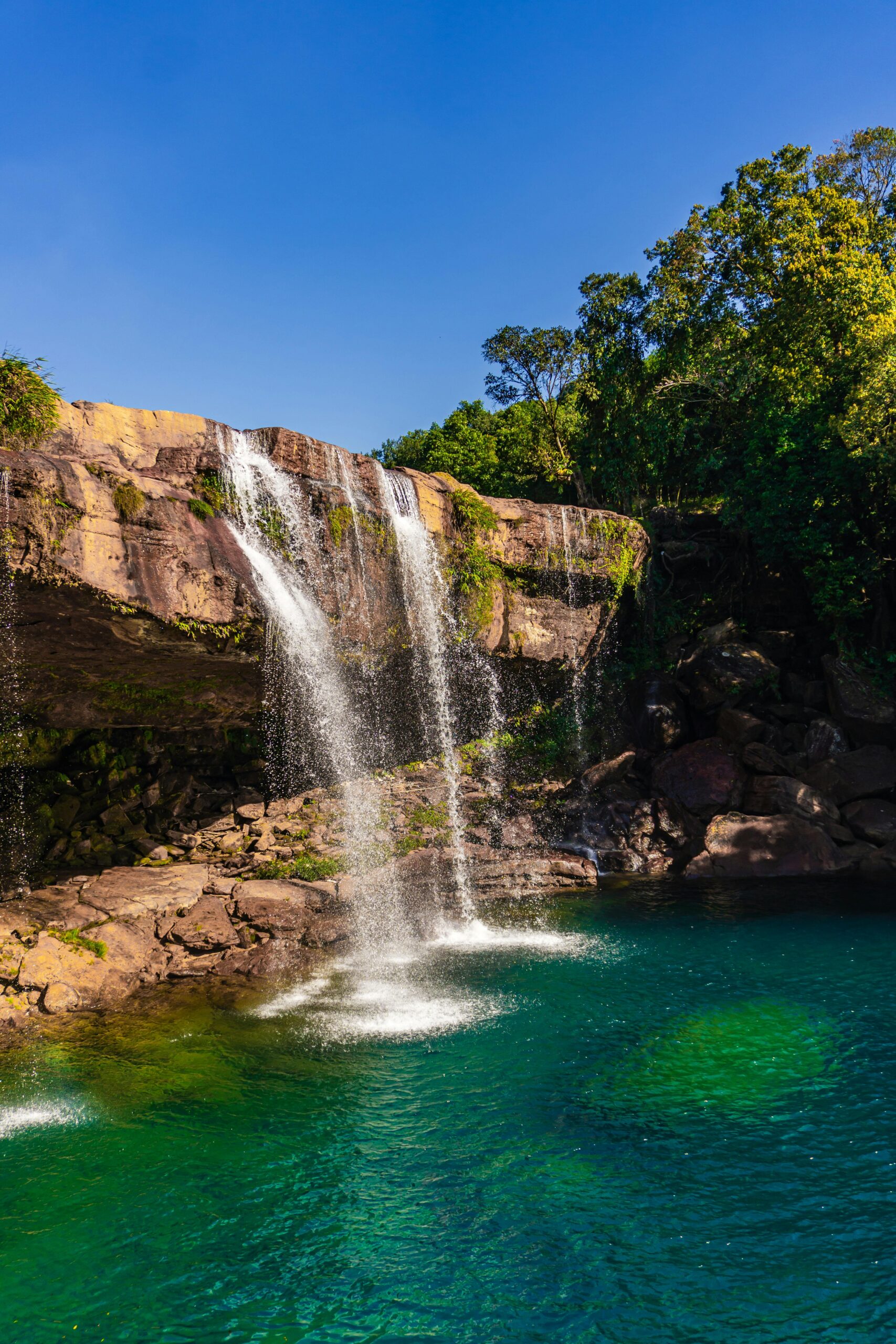 Meghalaya With Kaziranga Road Trip