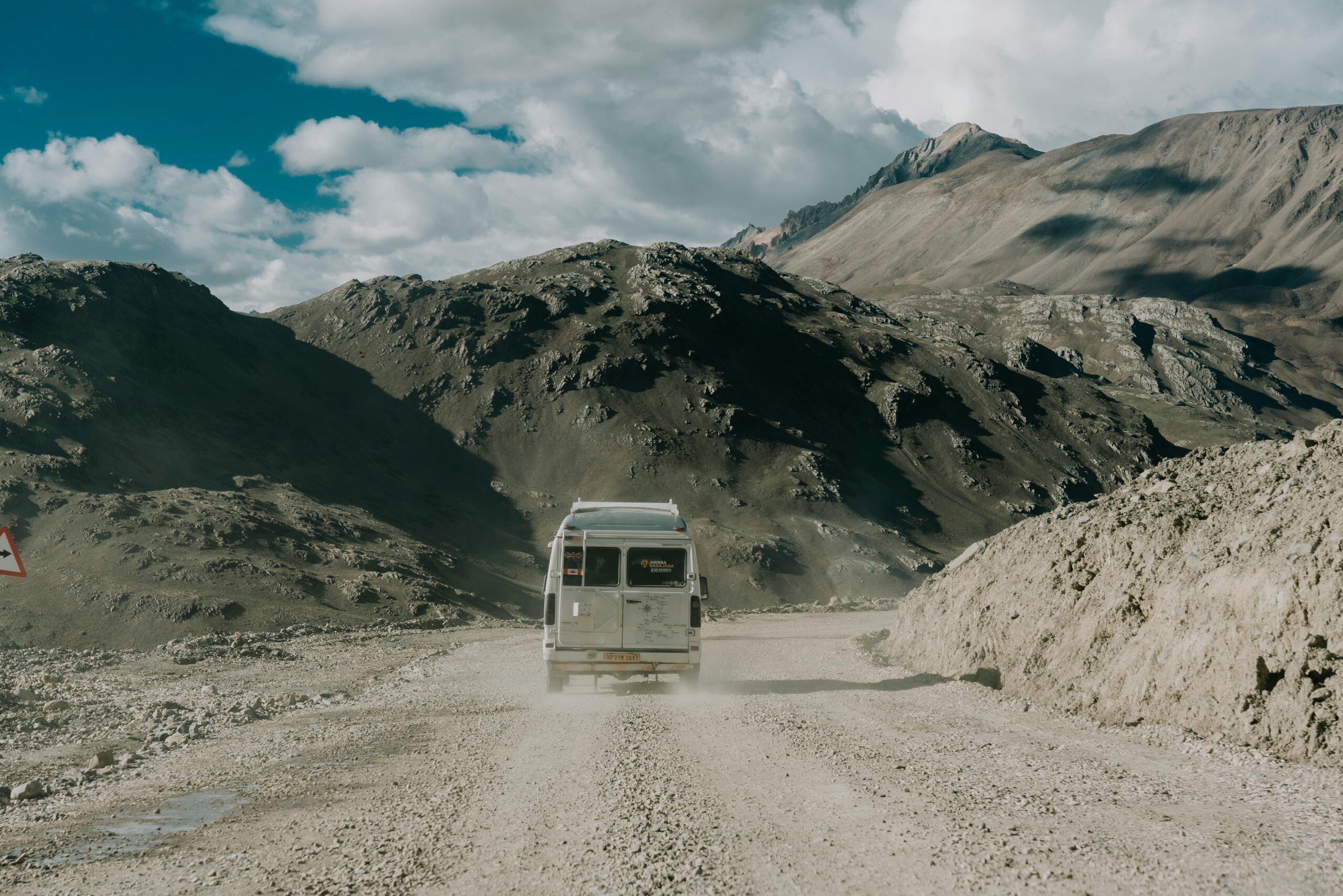 11 Days Value Edition Ladakh Tour: Srinagar to Manali with Umling La